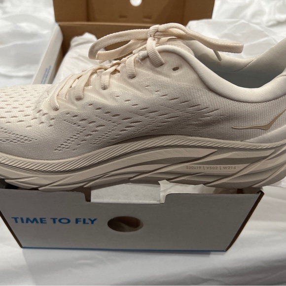 Hoka Shoes Hoka Clifton 8 Eggnog Poshmark